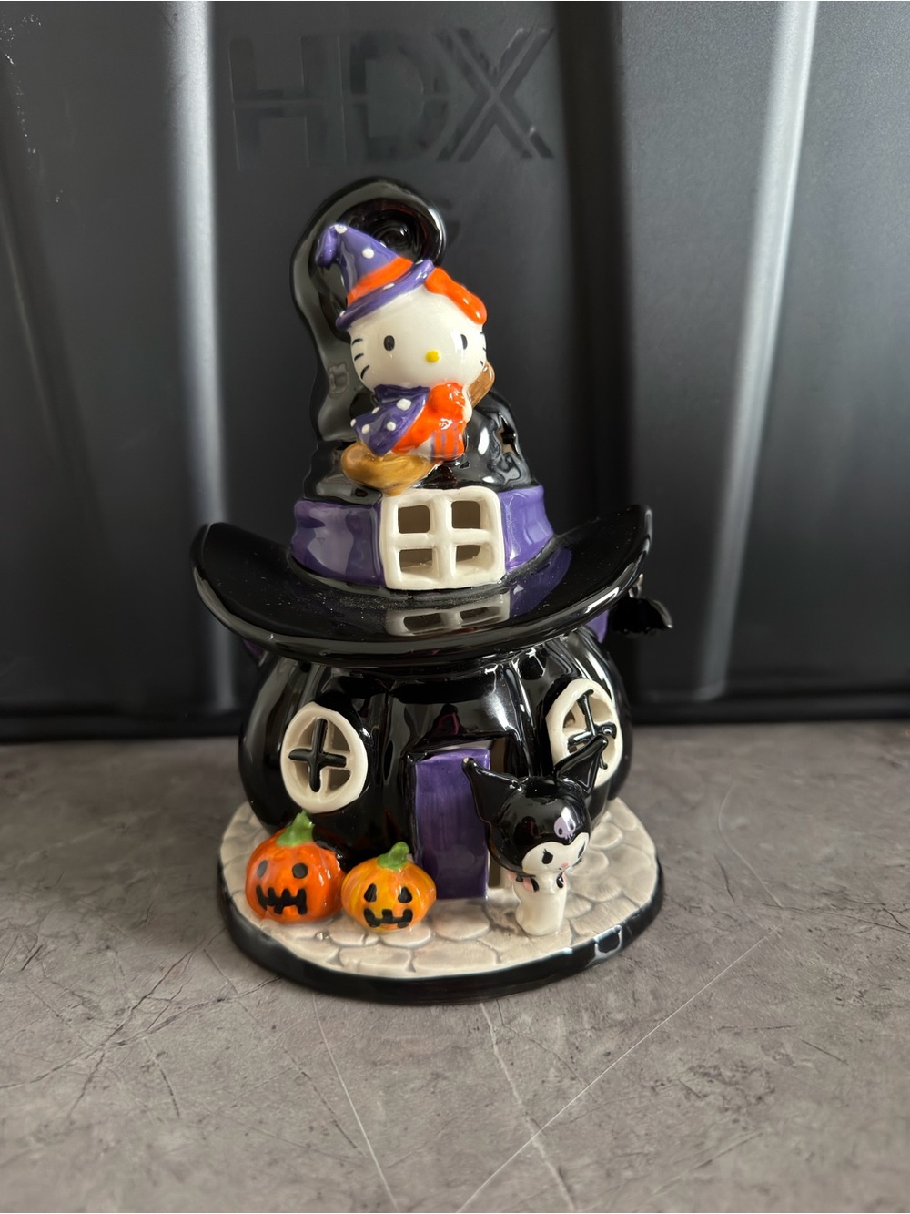Hello kitty Halloween witch hat candle holder